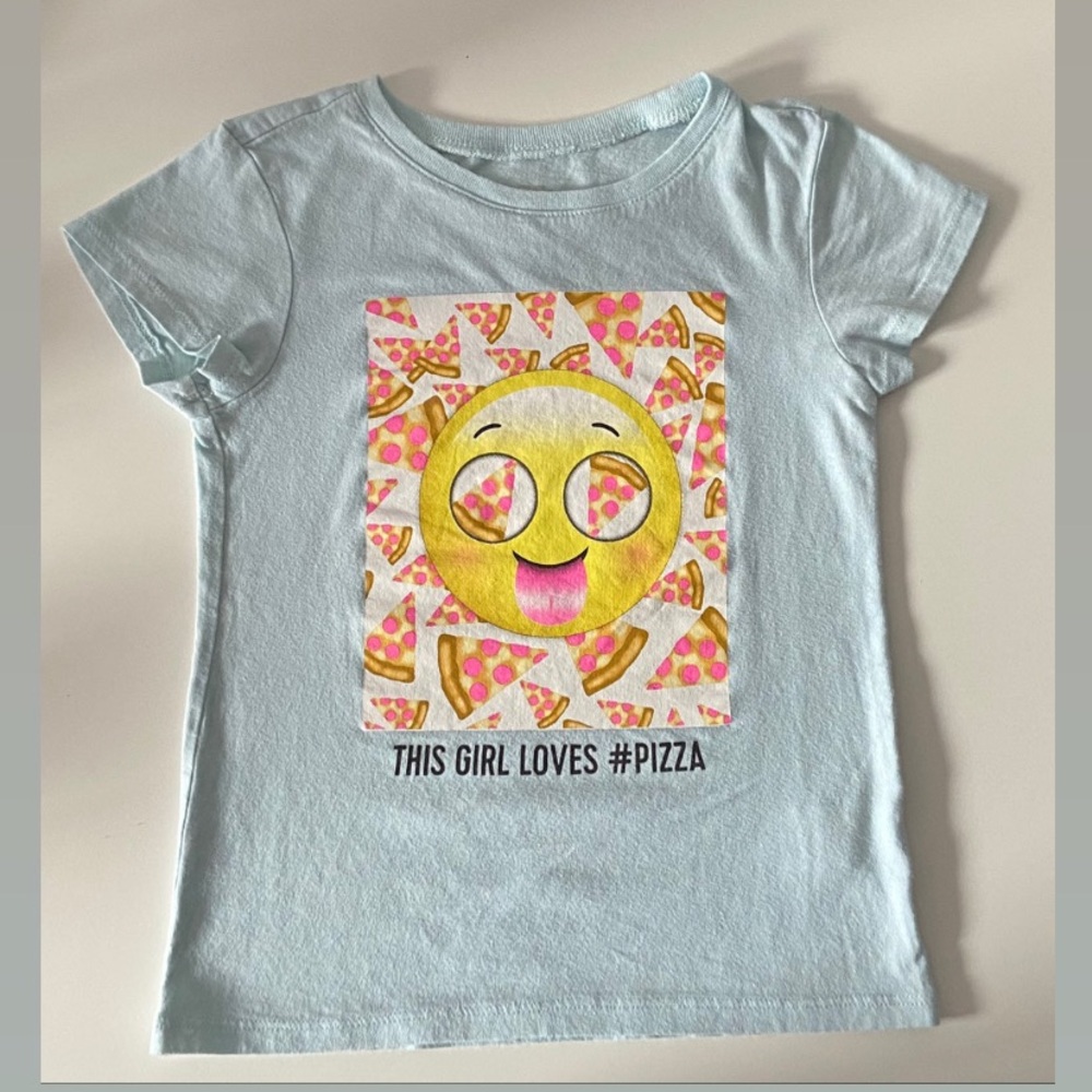Kids Short-Sleeve Tee “THIS GIRL LOVES #PIZZA”